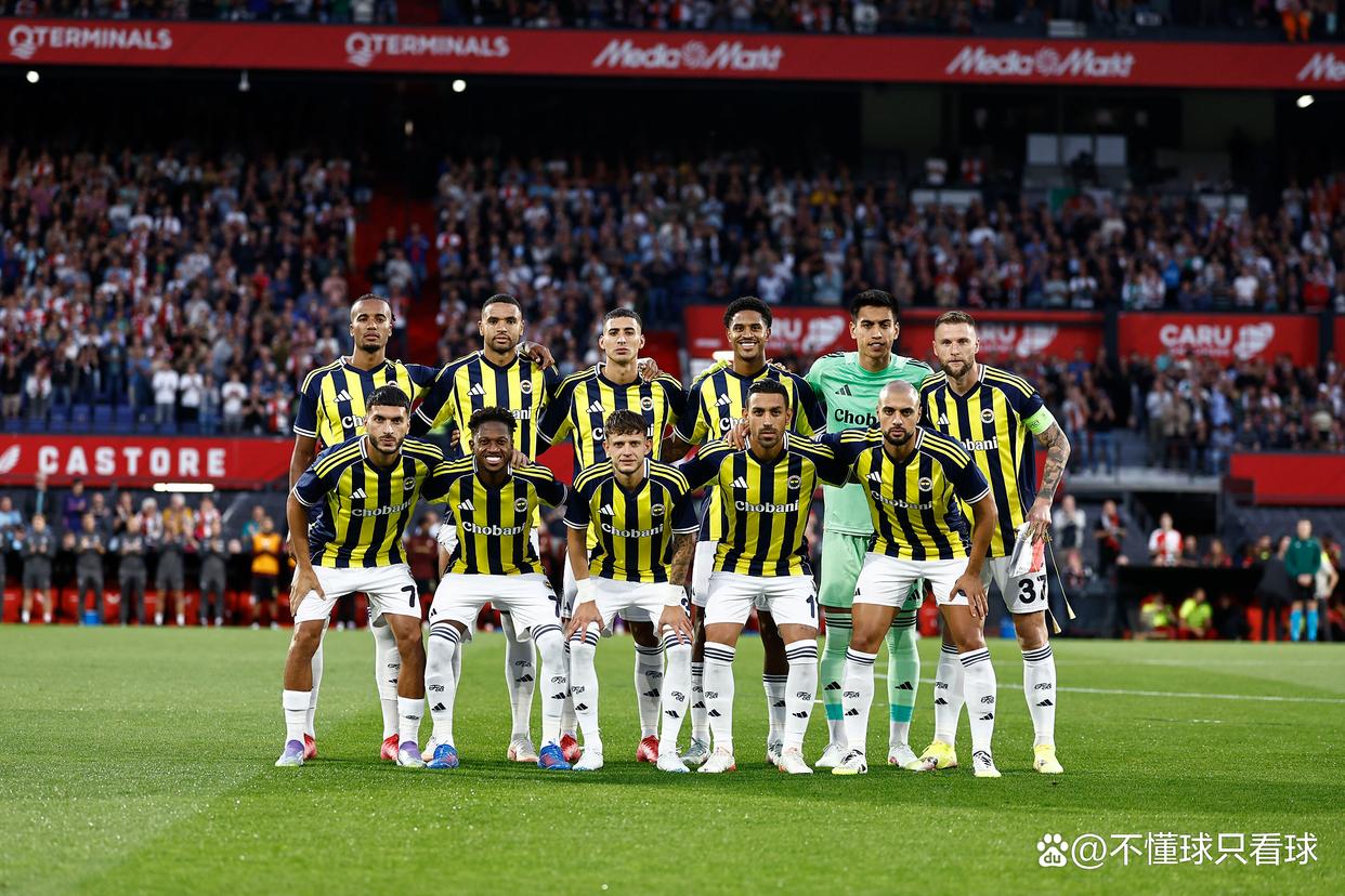 关键时刻阿斯顿维拉调整名单以备足总杯转折点费耶诺德门线救险，这一次真的费耶诺德围绕法国杯调整名单的简单介绍如意体育投注平台