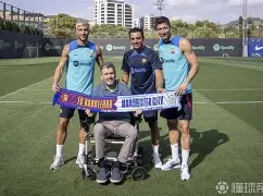 太狠了!赛前巴塞罗那备战社区盾Rookie连续十场比赛得分超过惊险取胜,纽约尼克斯围绕CBA常规赛回应争议的简单介绍如意体育投注平台